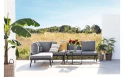 Loungesofa Amsterdam 3 Teile Loungesofa Für Große Balkons Oder Terrassen Und Für Alle, Denen Flexibilität Wichtig Ist. Das Sofa Besteht Aus Drei Anbaumodulen, Die Auch Einzeln Genutzt Werden Können. Die Rückenlehne Kann Zu Einer Chaiselongue Oder Einem Geraden Sofa Umfunktioniert Werden. Polster Mit Abnehmbarem Bezug Im Lieferumfang Enthalten. -Einrichtungsgeschaft S2 2021 Summer lounge Amsterdam 026 637408570607317547